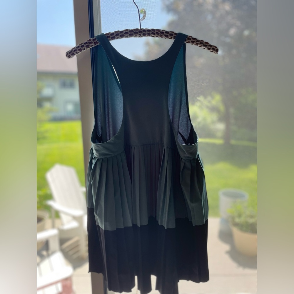 ATHLETA Swing Forward Pleated Tank Size Medium NWOT - Picture 8 of 8